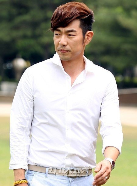 Lee Jong Hyuk vai Park Min Joon 